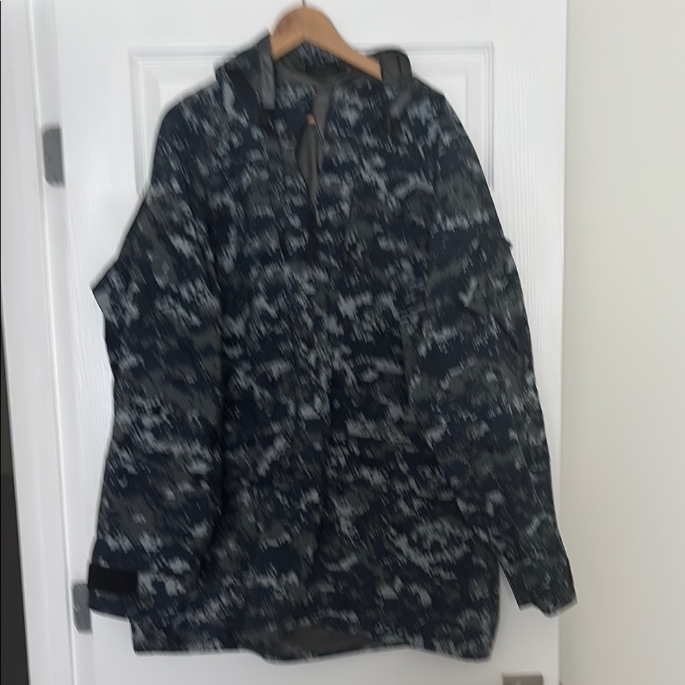 Men's Camouflage Raincoat. USN
